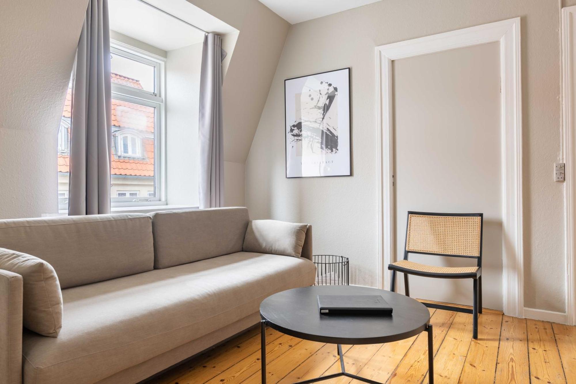 Rustic & Cozy 2Br In Heart Of Cph City By Stroget Köpenhamn Exteriör bild
